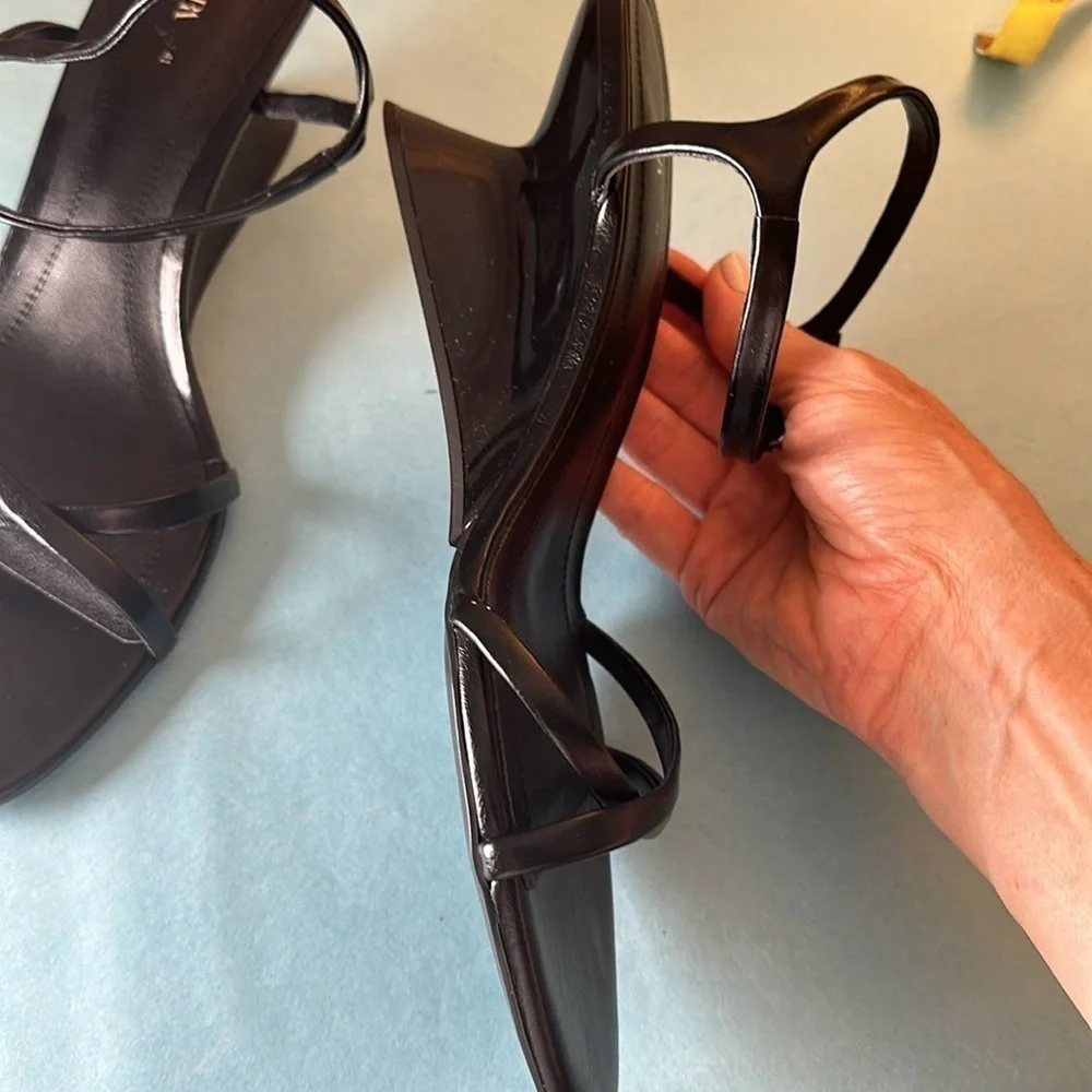 Zara Wedge Sandals — Black (Size 10)